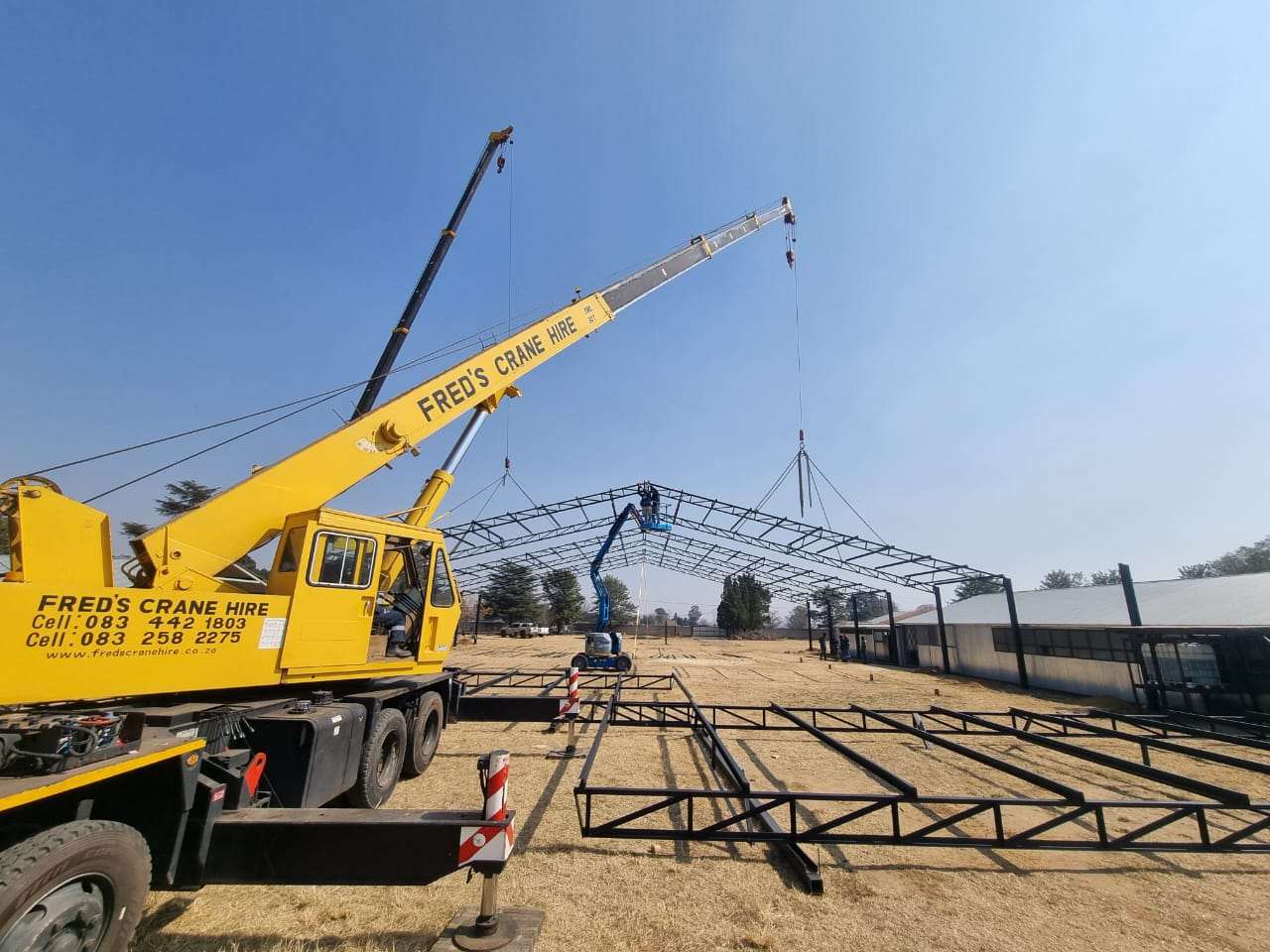 Steel structure erection